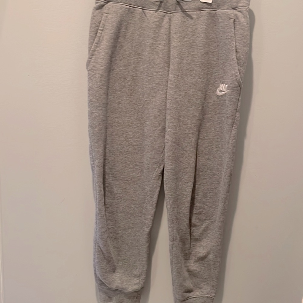 Kids nike grey joggers - Picture 1 of 2